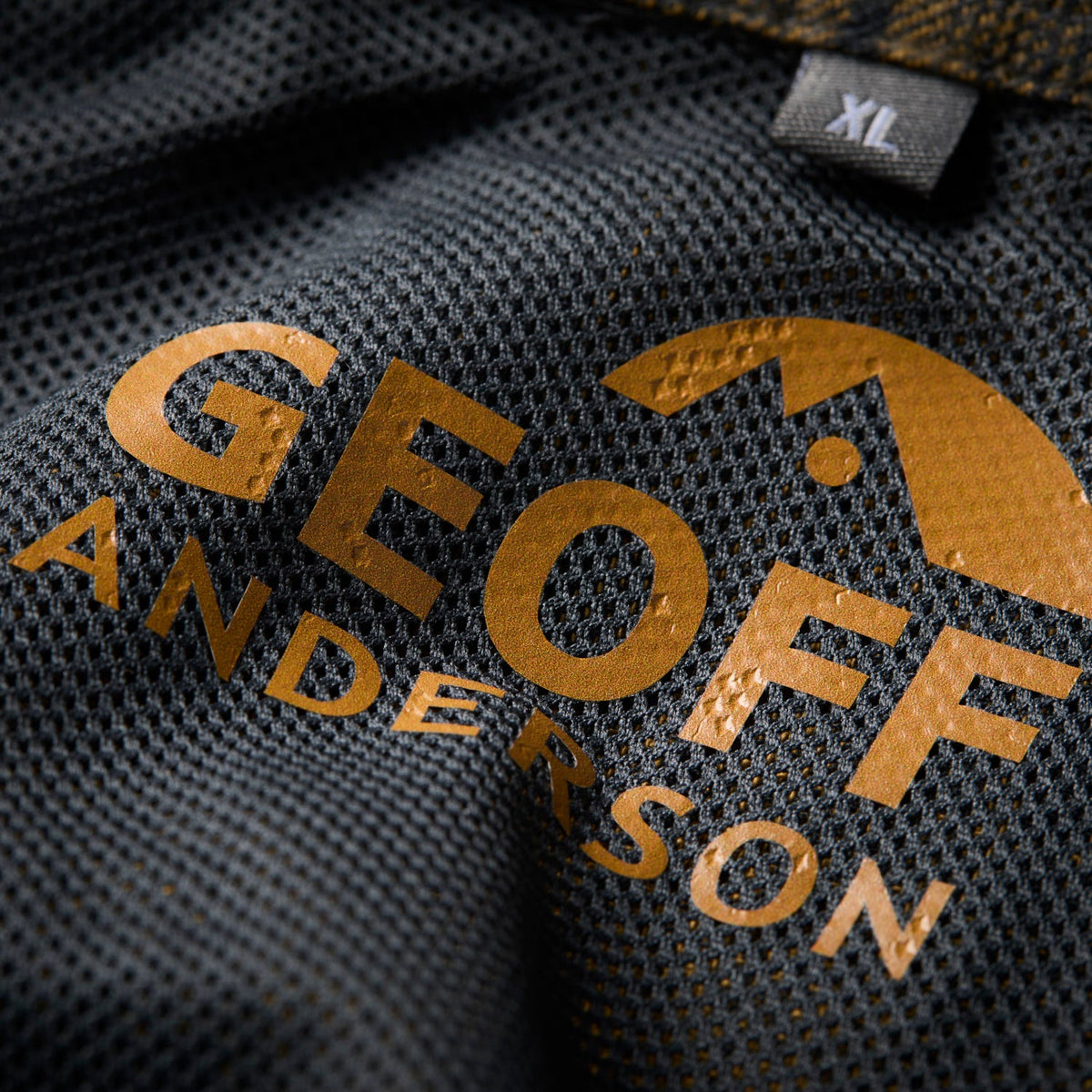 Ezmar-All-Year-Gul-Graa-Geoff-Anderson-Closeup-2.jpg