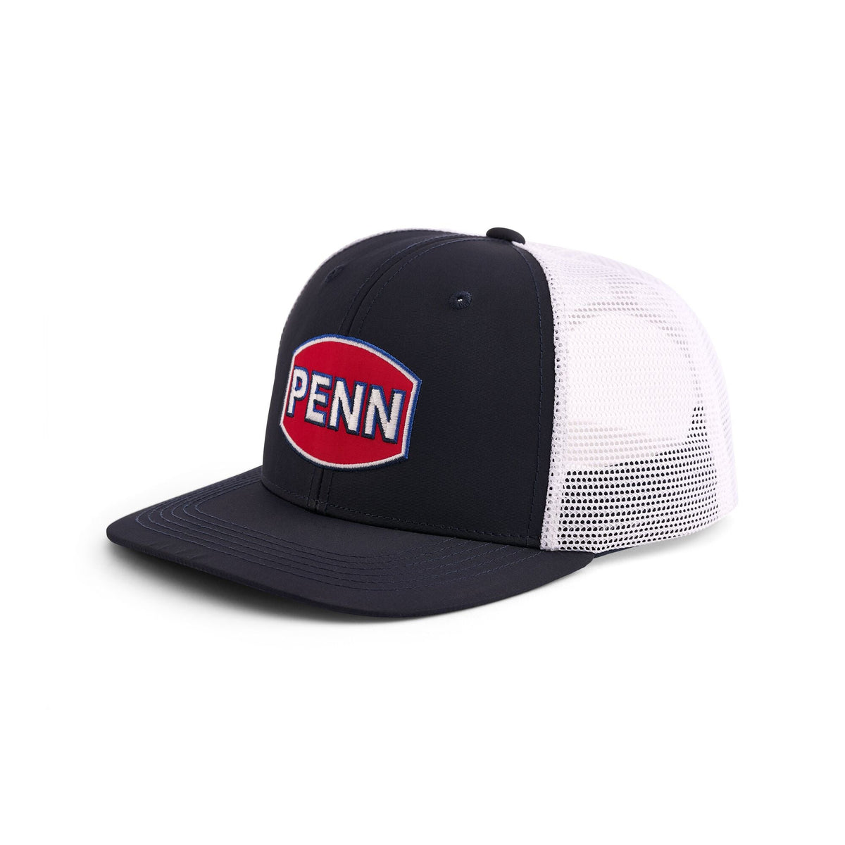 PENN Performance Trucker Cap i marineblå og hvid, set skråt forfra.