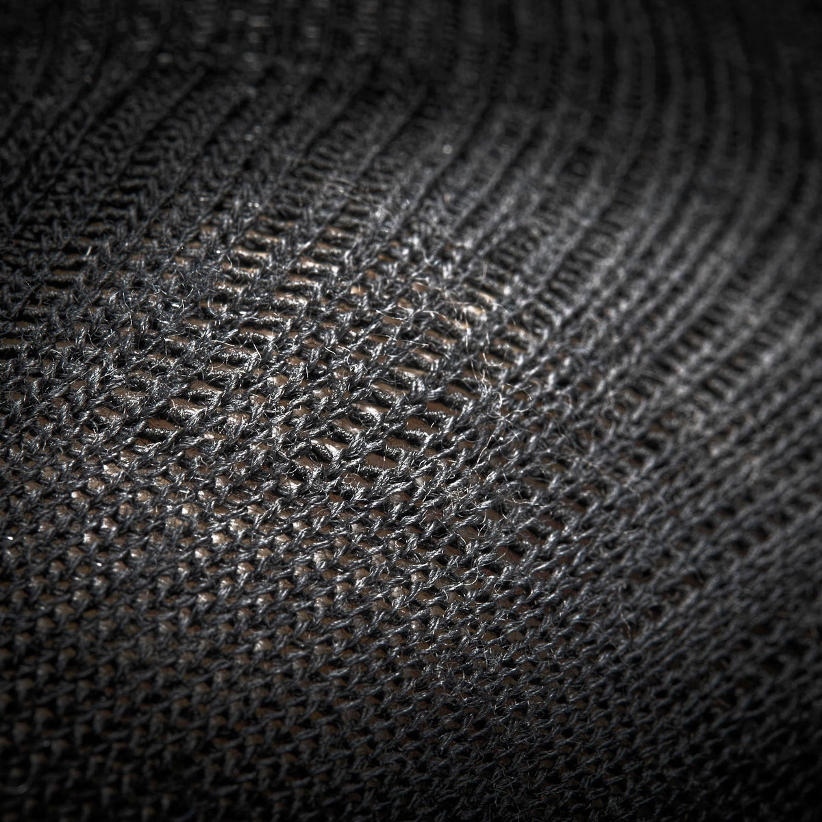 wizwool-merino-sokker-LightWeight-geoff-anderson-closeup-4.jpg
